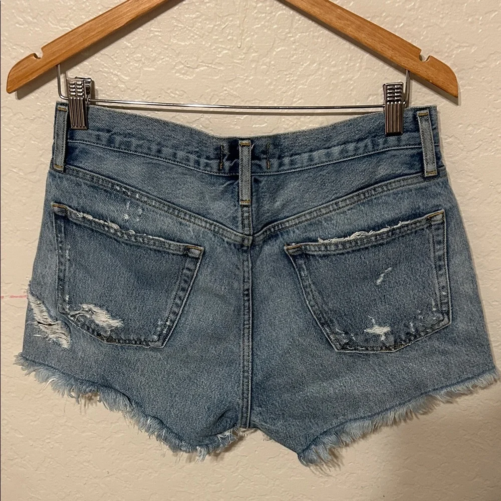 🎻AGOLDE Los Angeles Premium Distressed Denim Shorts size 27 GUC